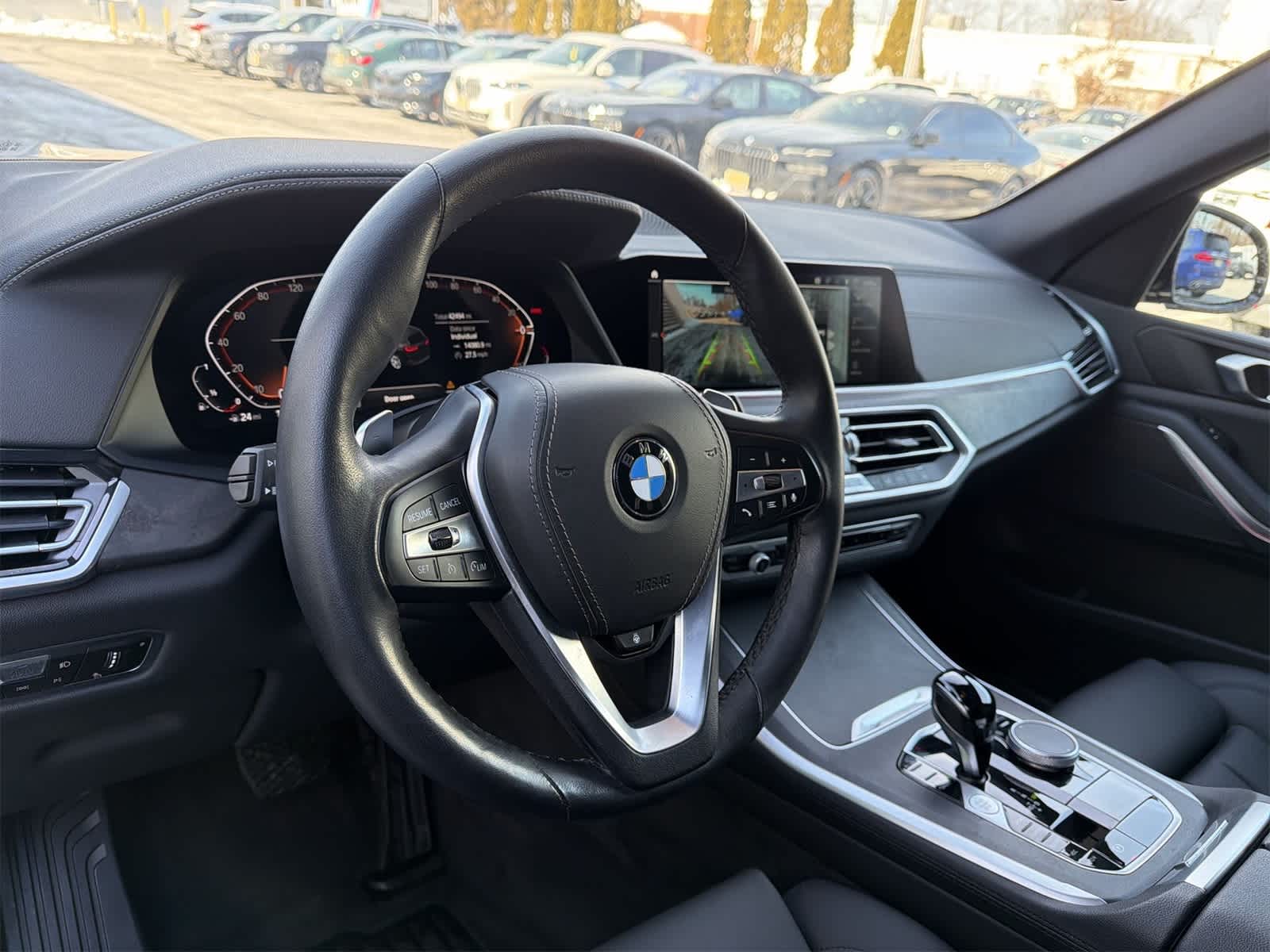 Thumbnail: 2022 BMW X5 - 23