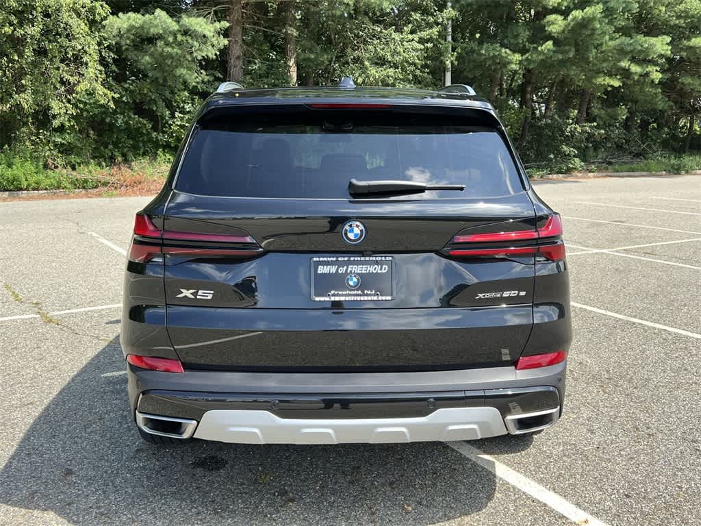 Thumbnail: 2025 BMW X5 - 13