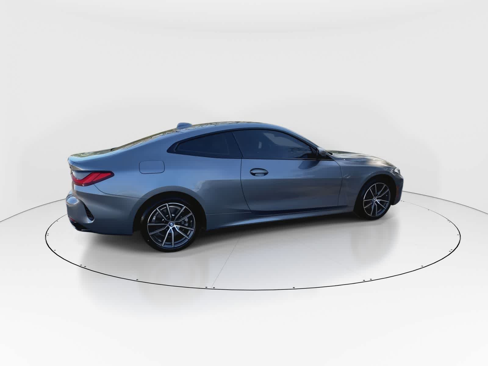 Thumbnail: 2023 BMW 4 Series - 4