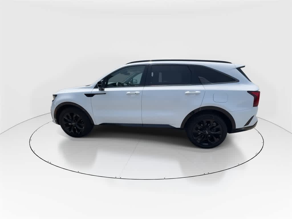 Thumbnail: 2023 Kia Sorento - 5