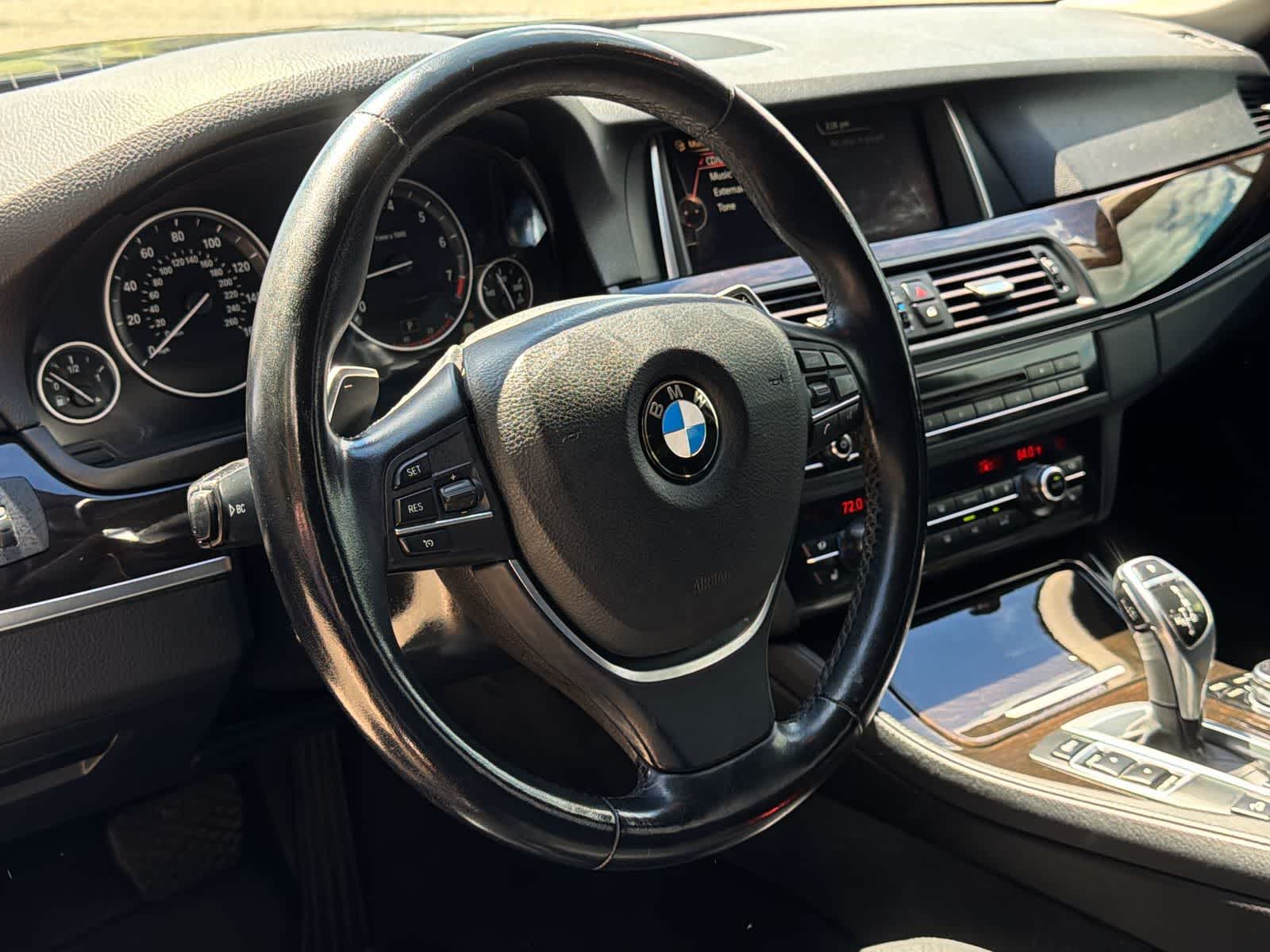 Thumbnail: 2016 BMW 5 Series - 23