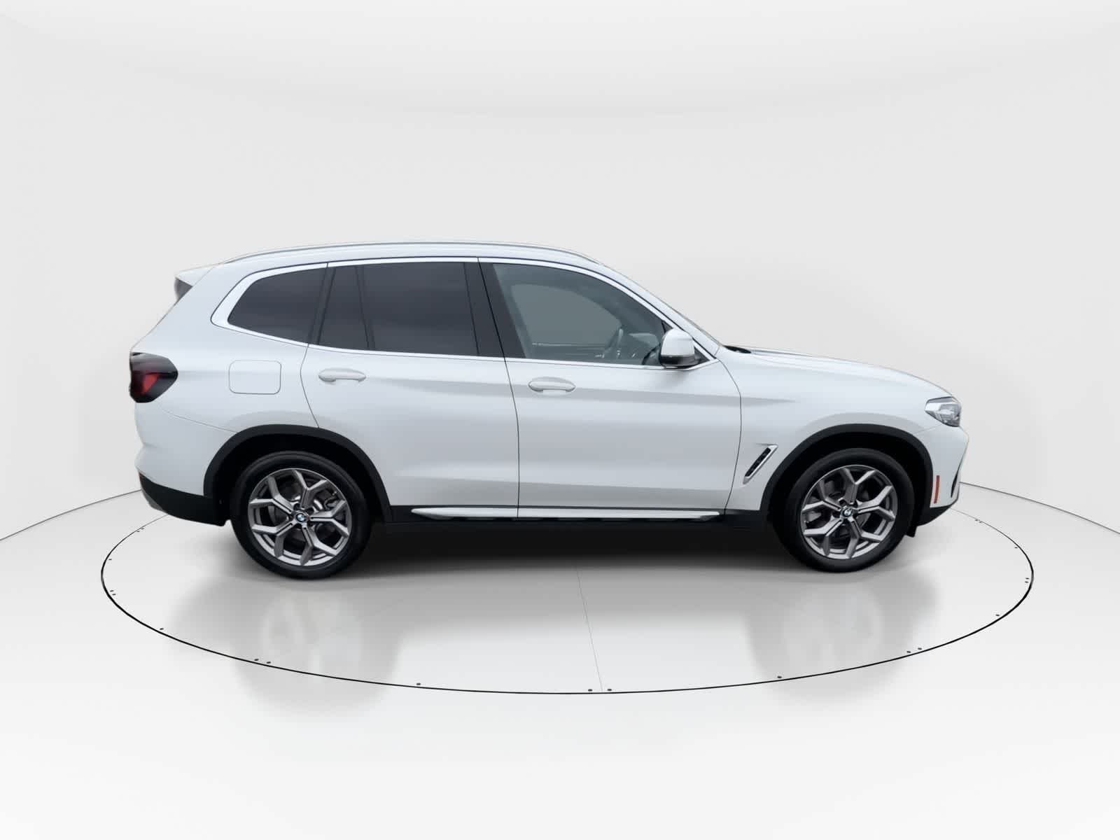 Thumbnail: 2023 BMW X3 - 9