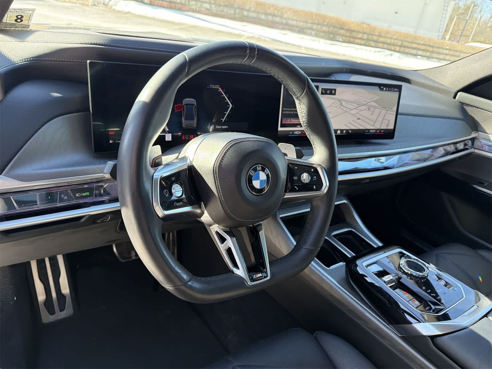 Thumbnail: 2023 BMW 7 Series - 23