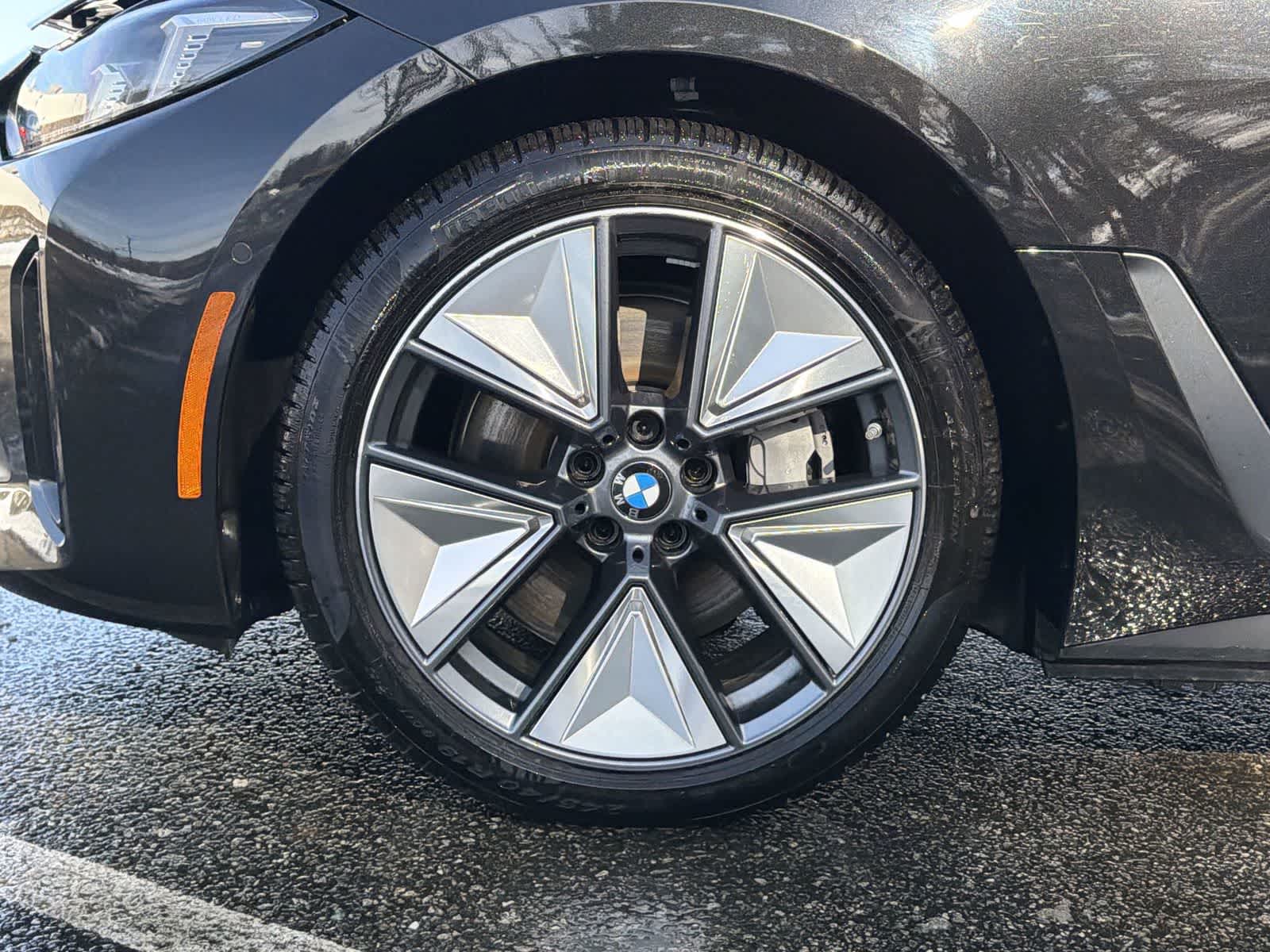 Thumbnail: 2025 BMW i4 - 16