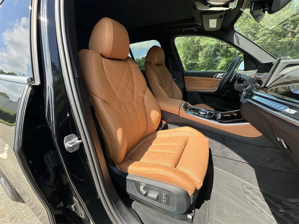 Thumbnail: 2025 BMW X5 - 22