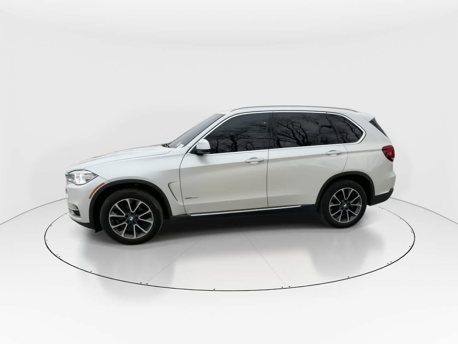 Thumbnail: 2017 BMW X5 - 6
