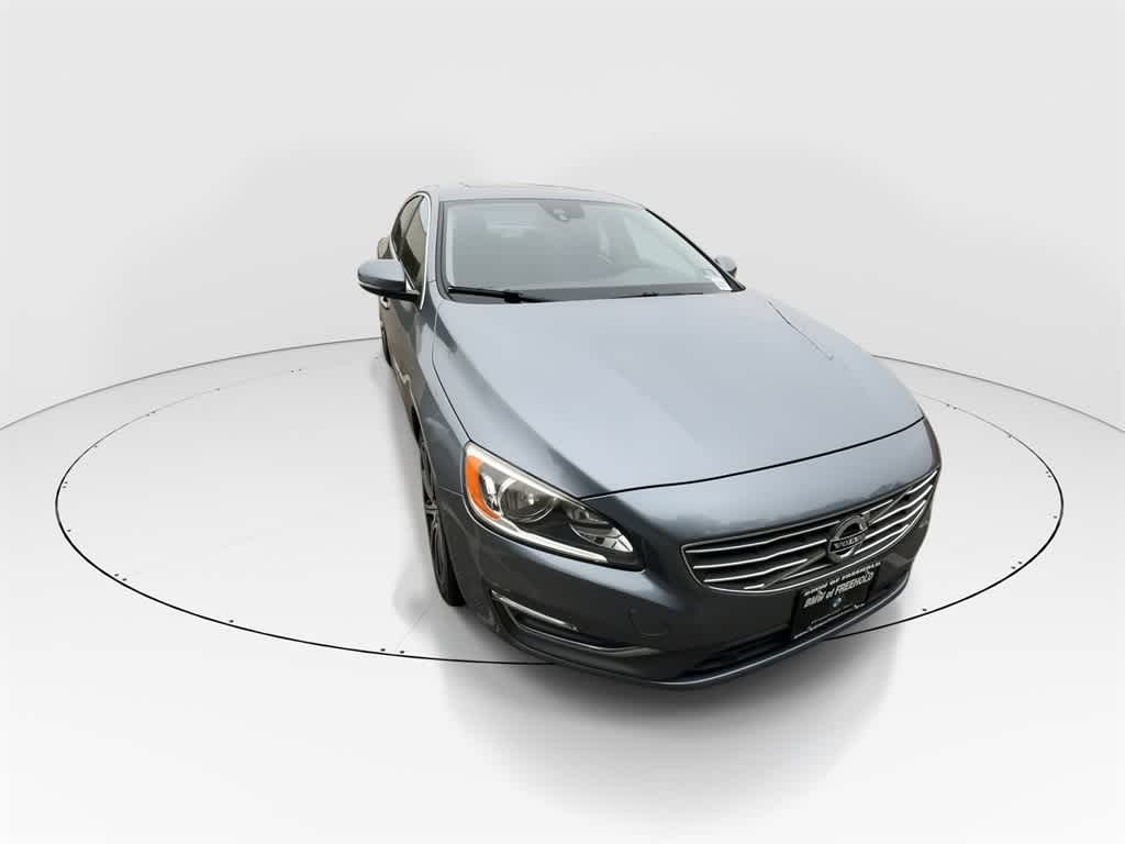 Thumbnail: 2018 Volvo S60 - 3