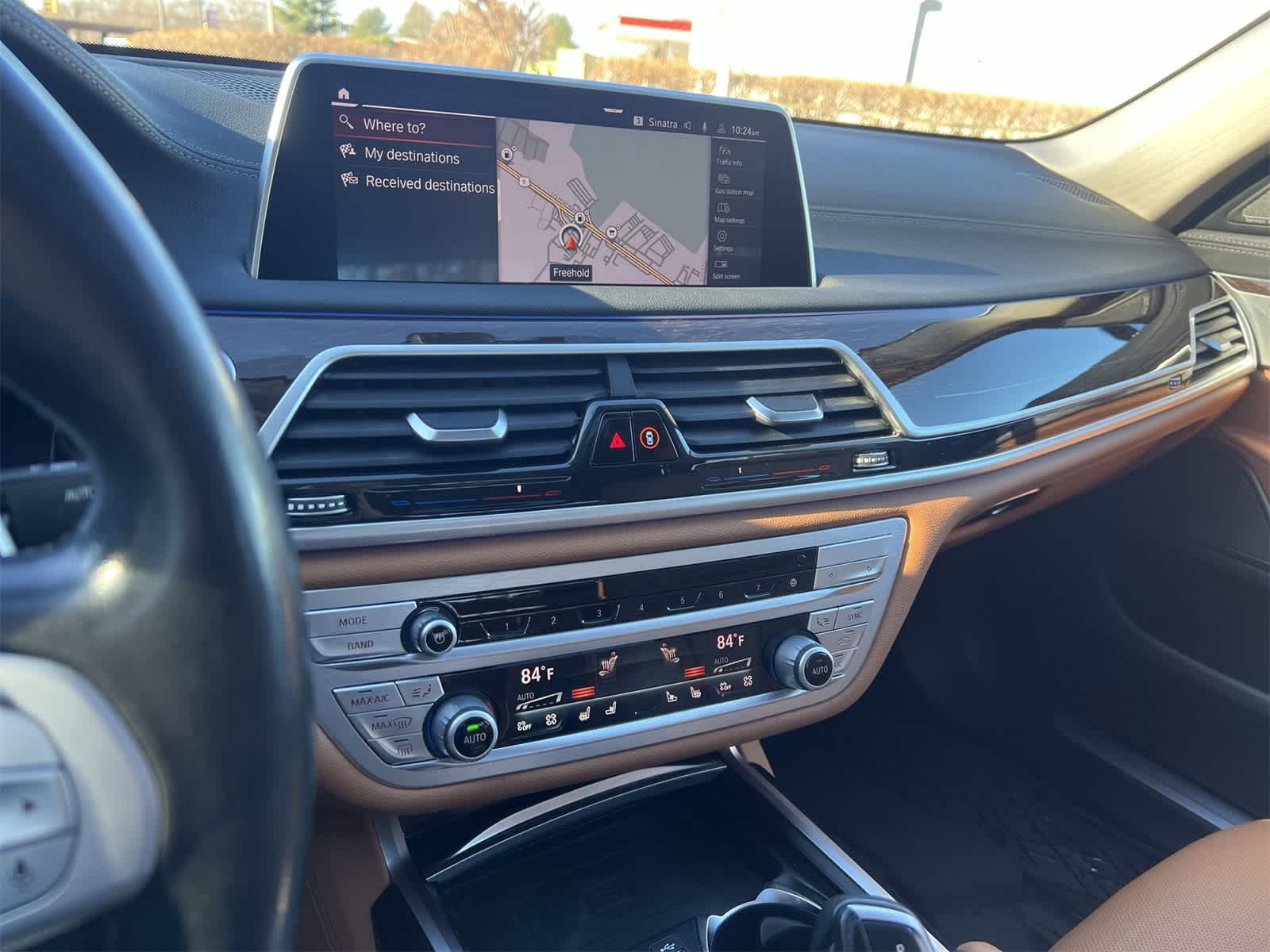 Thumbnail: 2021 BMW 7 Series - 24