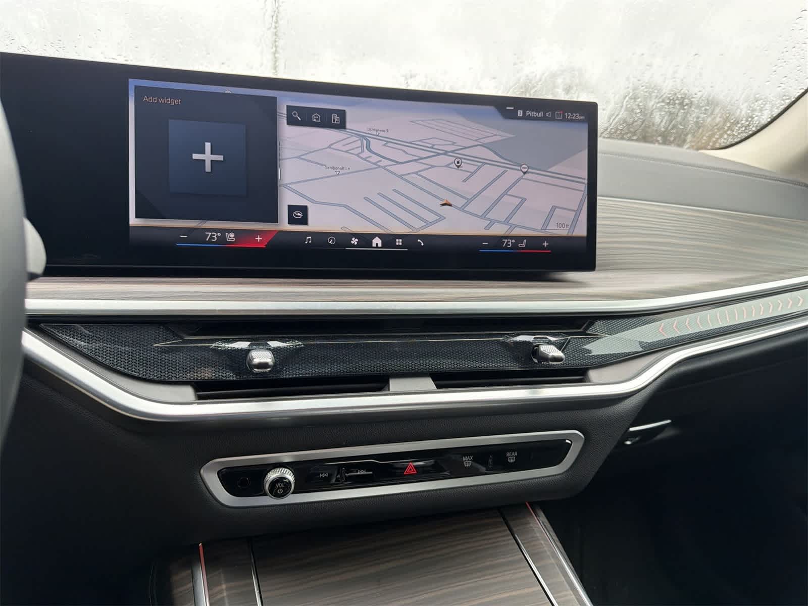 Thumbnail: 2025 BMW X7 - 24