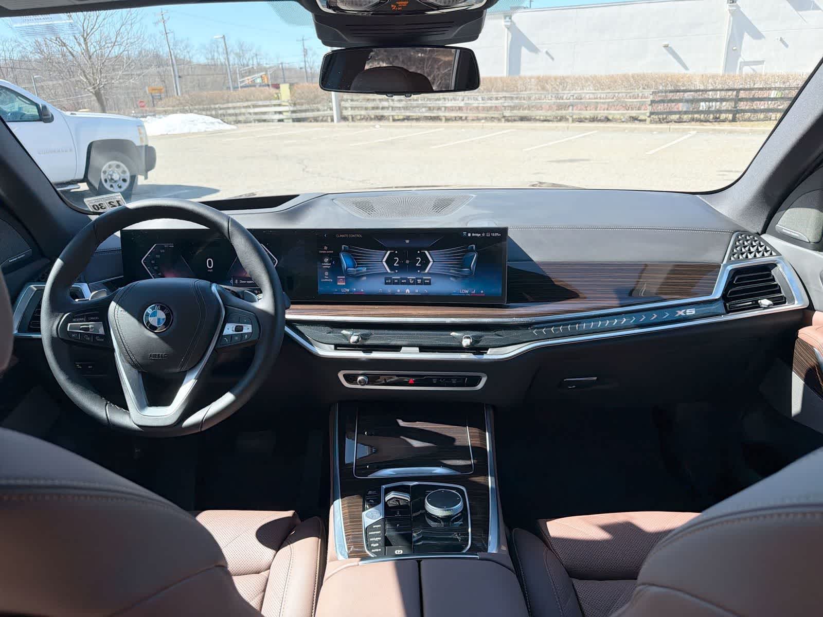 Thumbnail: 2026 BMW X5 - 18