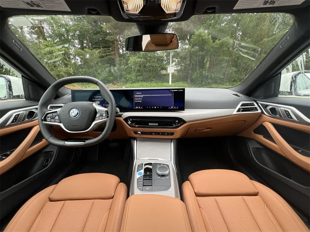Thumbnail: 2025 BMW i4 - 18