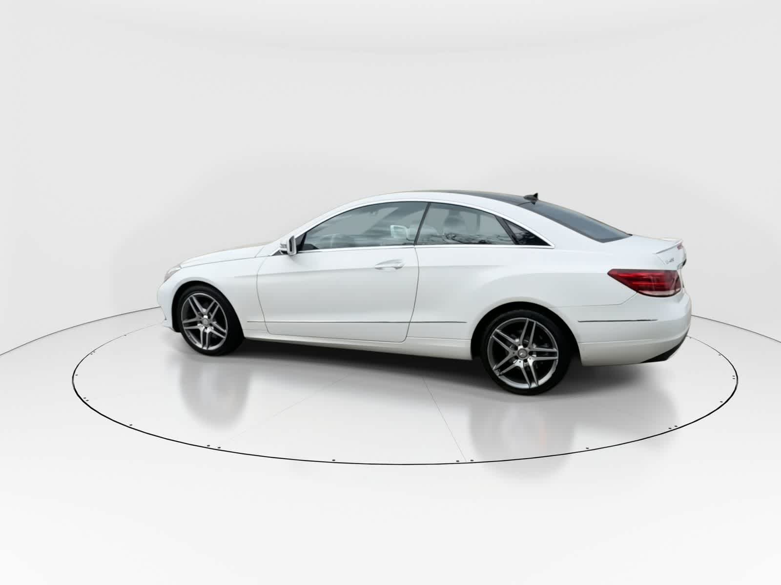 Thumbnail: 2016 Mercedes-Benz E-Class - 5