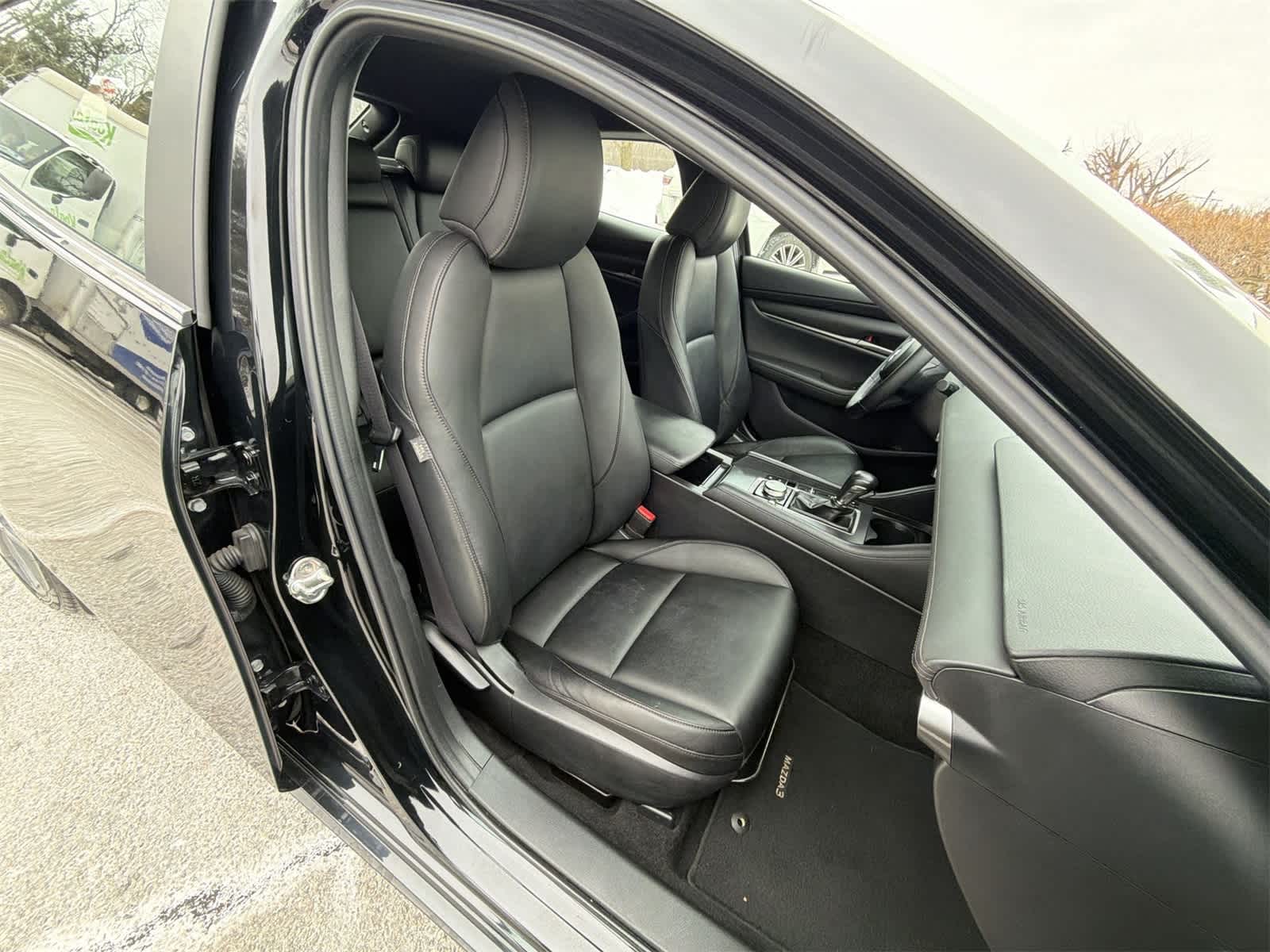 Thumbnail: 2021 Mazda Mazda3 - 22