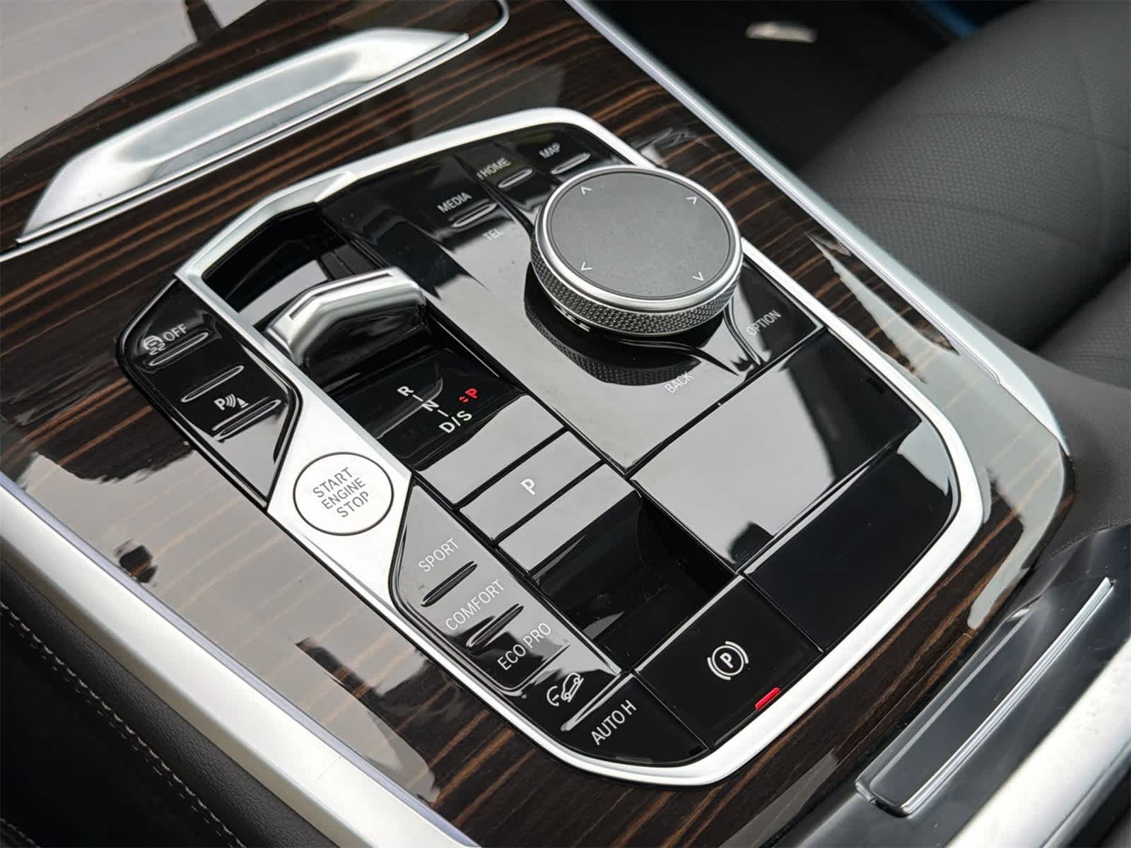 Thumbnail: 2026 BMW X5 - 25