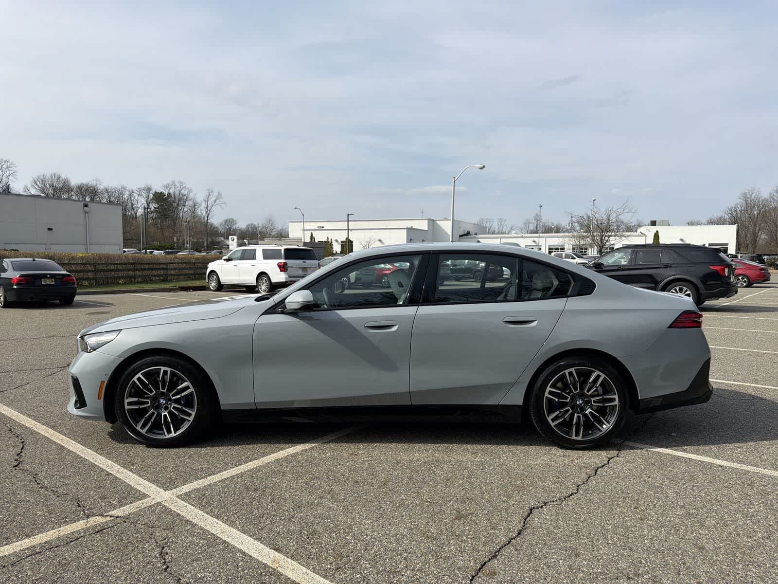 Thumbnail: 2026 BMW 5 Series - 11