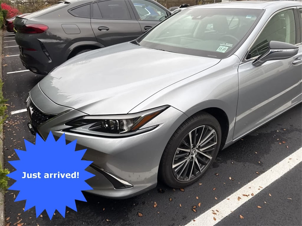 Used 2023 Lexus ES 350 Sedan