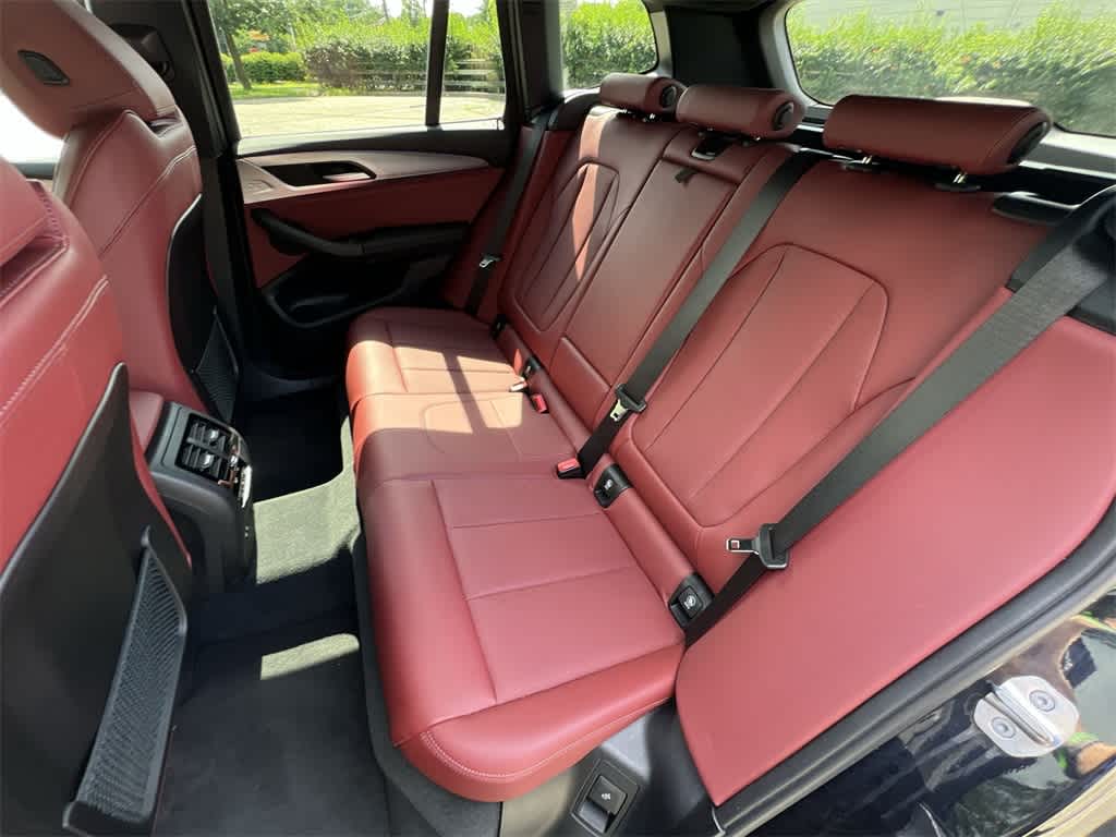 Thumbnail: 2022 BMW X3 - 21