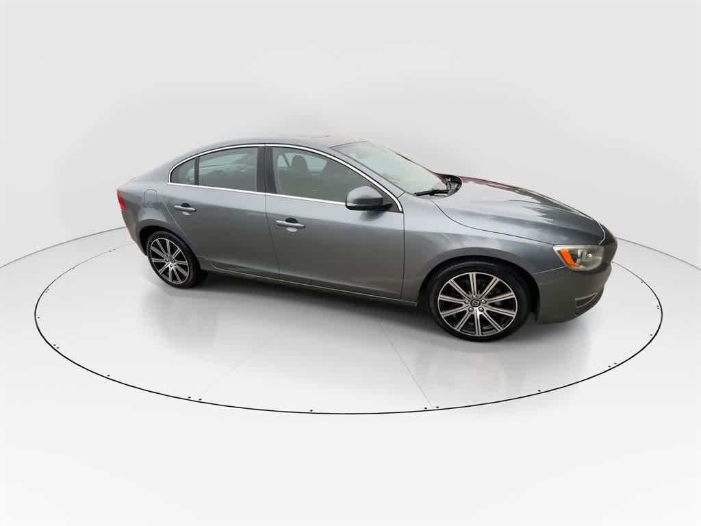 Thumbnail: 2018 Volvo S60 - 2