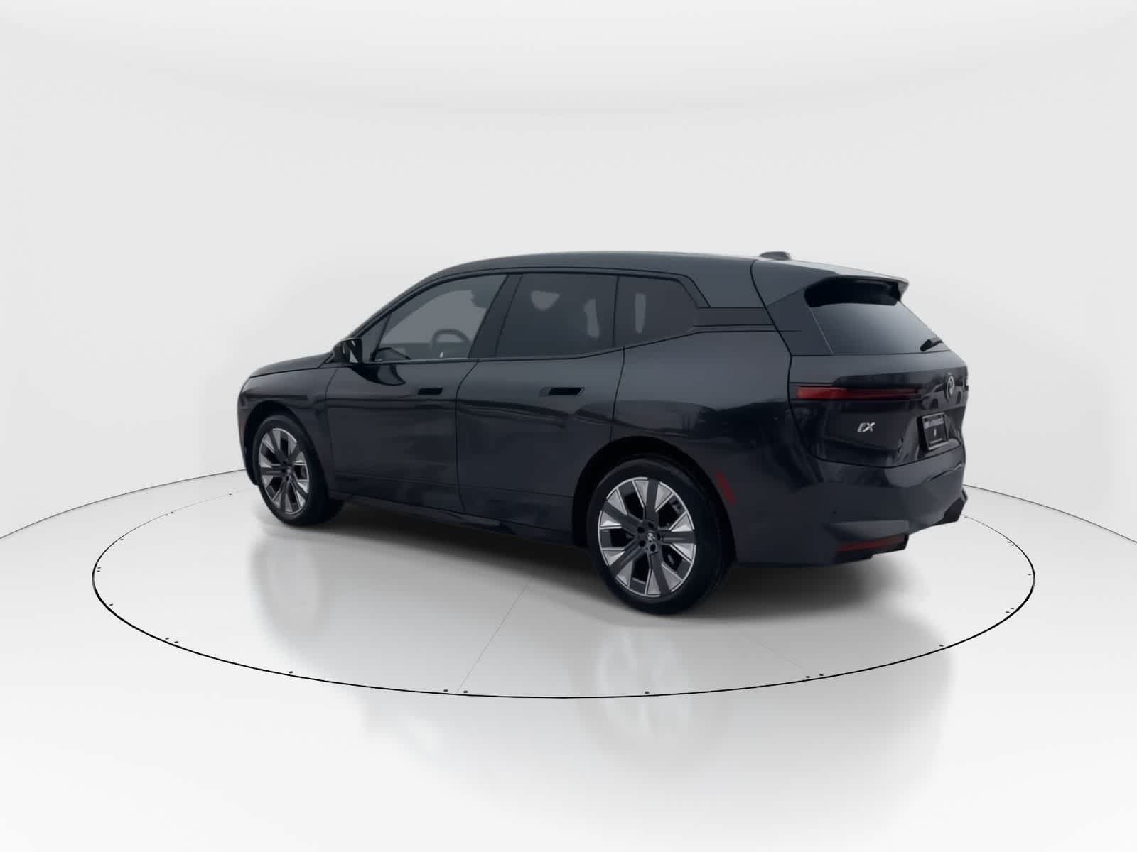 Thumbnail: 2026 BMW iX - 7