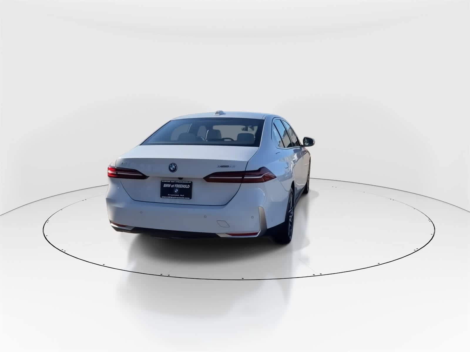 Thumbnail: 2025 BMW i5 - 9