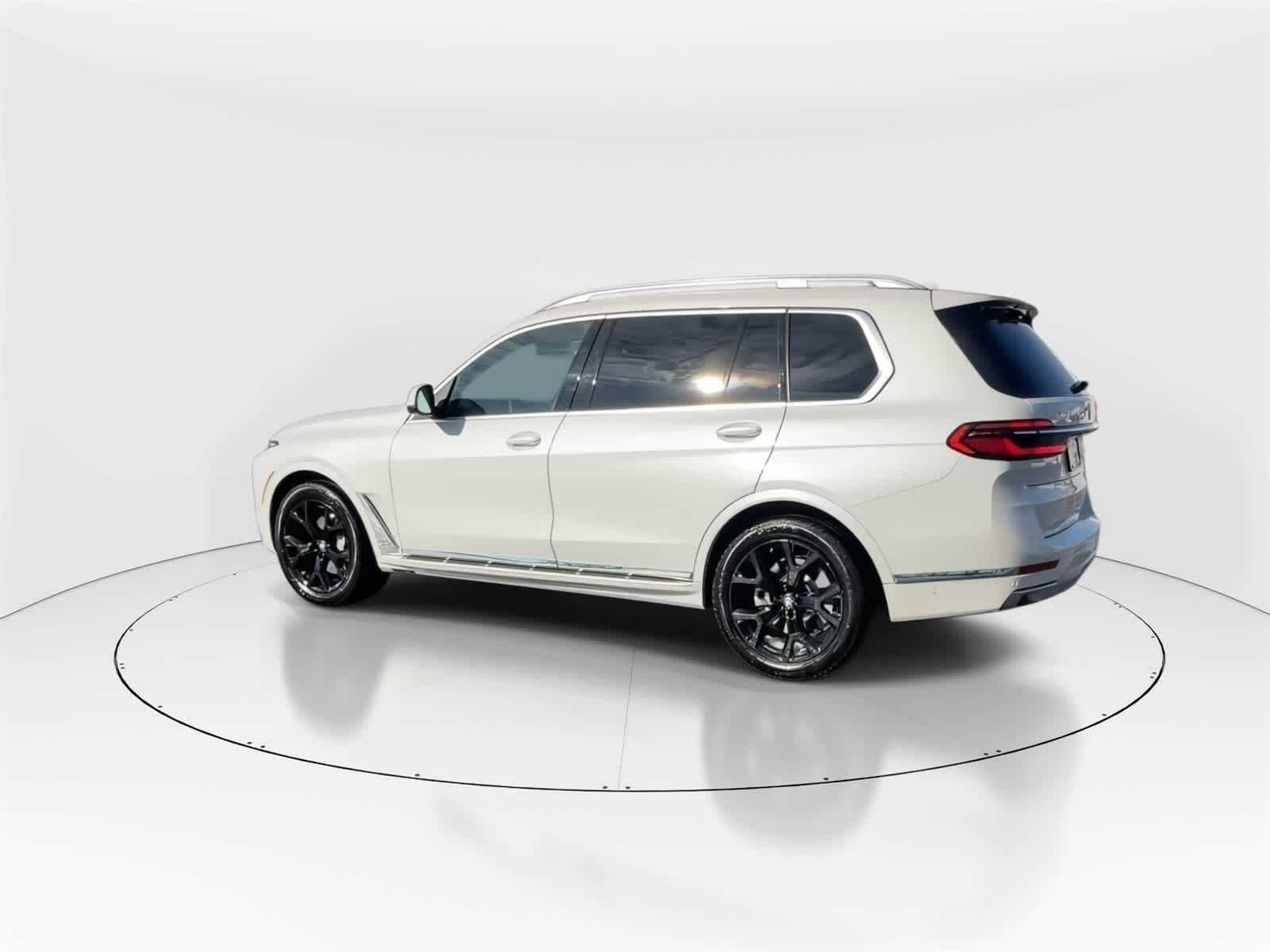 Thumbnail: 2026 BMW X7 - 7