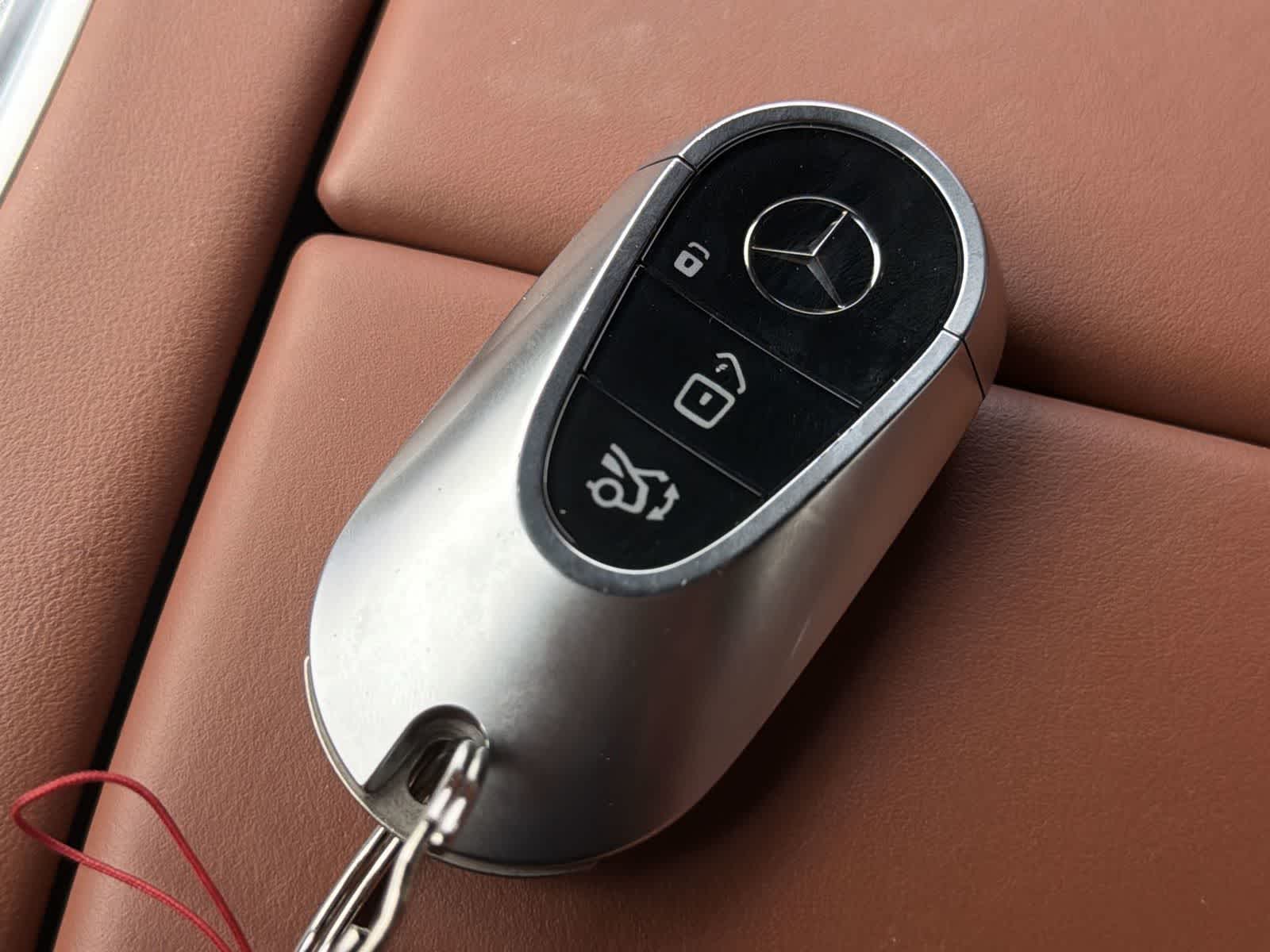 Thumbnail: 2022 Mercedes-Benz S-Class - 28