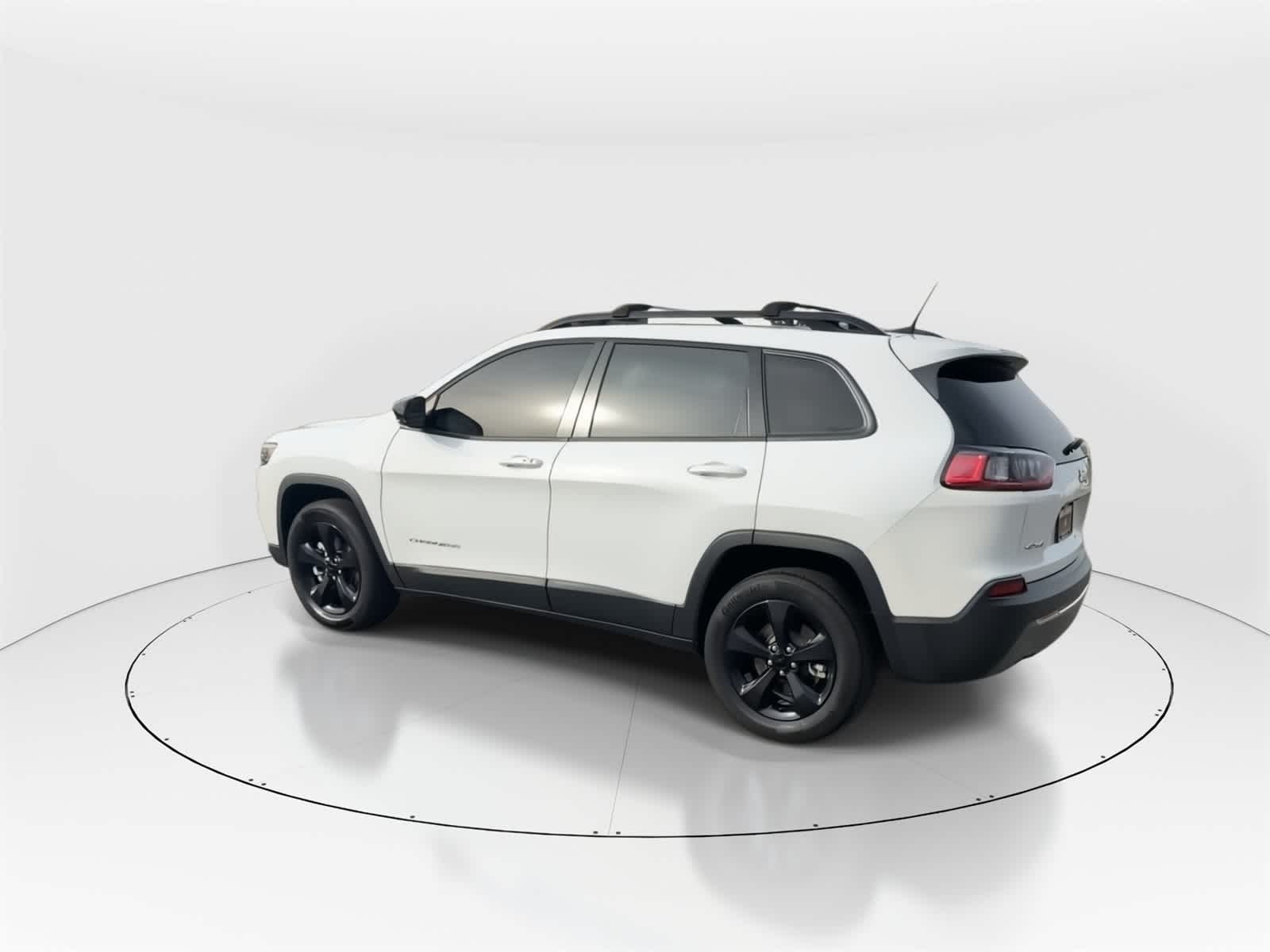 Thumbnail: 2022 Jeep Cherokee - 7