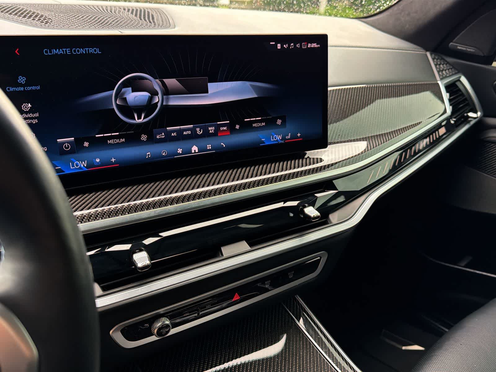 Thumbnail: 2025 BMW X7 - 23
