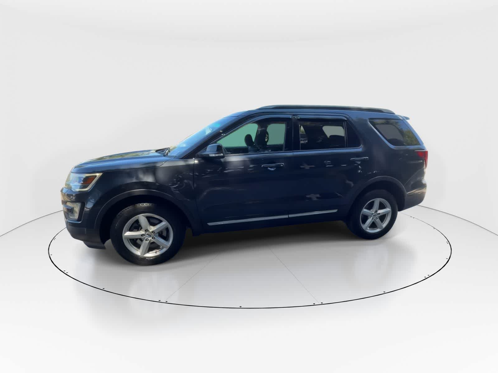 Thumbnail: 2017 Ford Explorer - 5