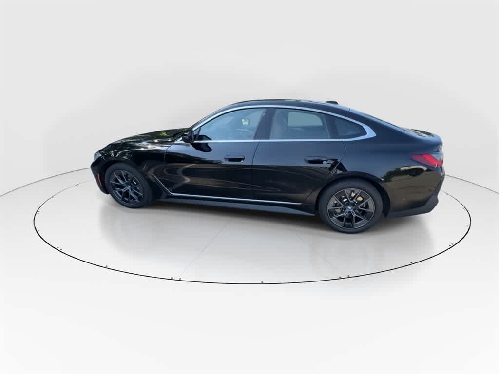 Thumbnail: 2023 BMW i4 - 6