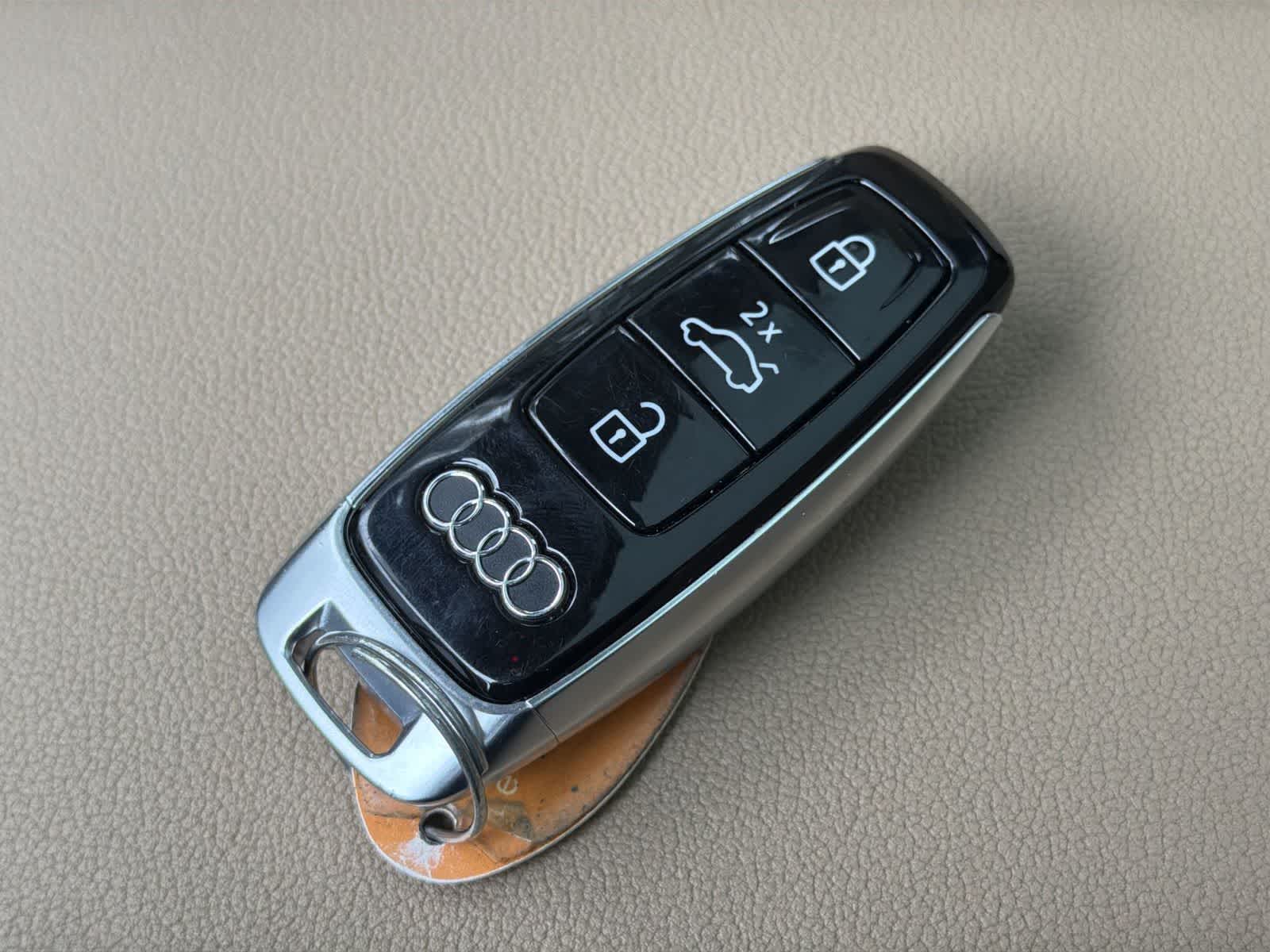 Thumbnail: 2020 Audi Q7 - 28