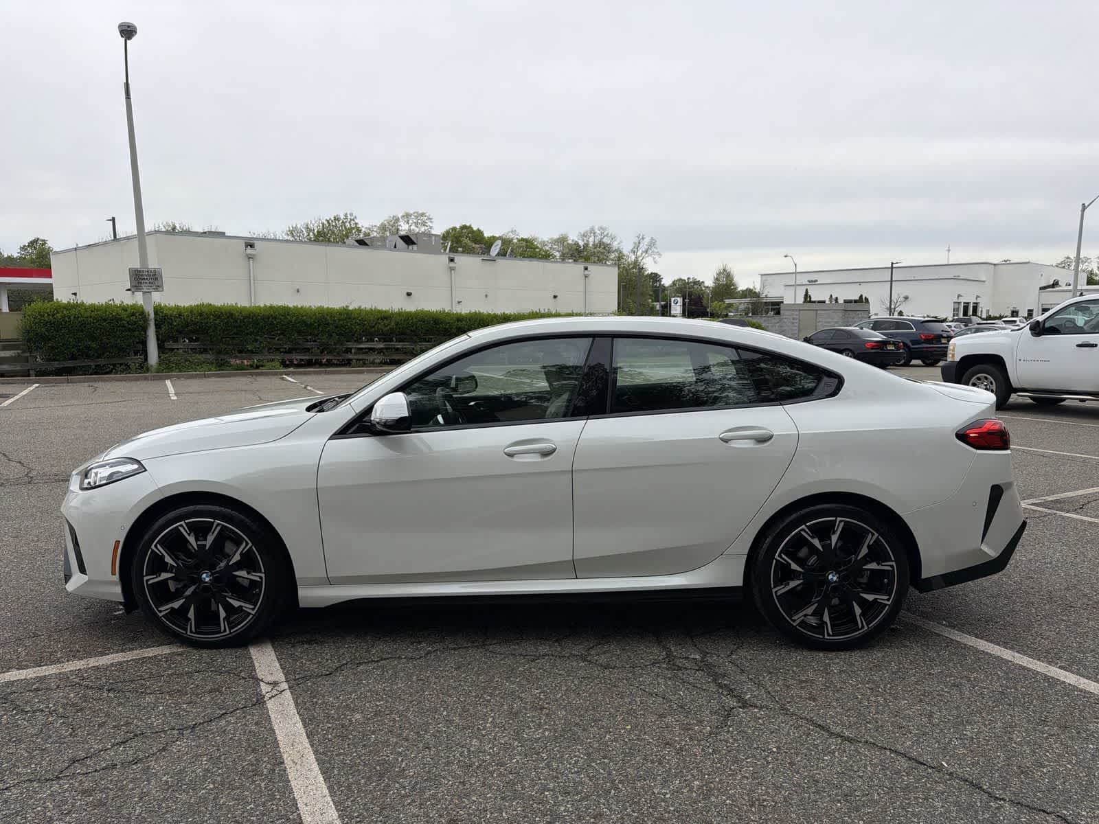 Thumbnail: 2025 BMW 2 Series - 11