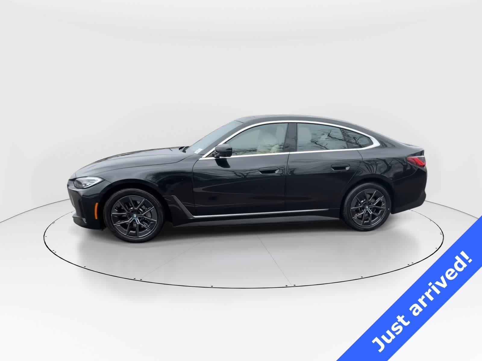 Thumbnail: 2023 BMW i4 - 5