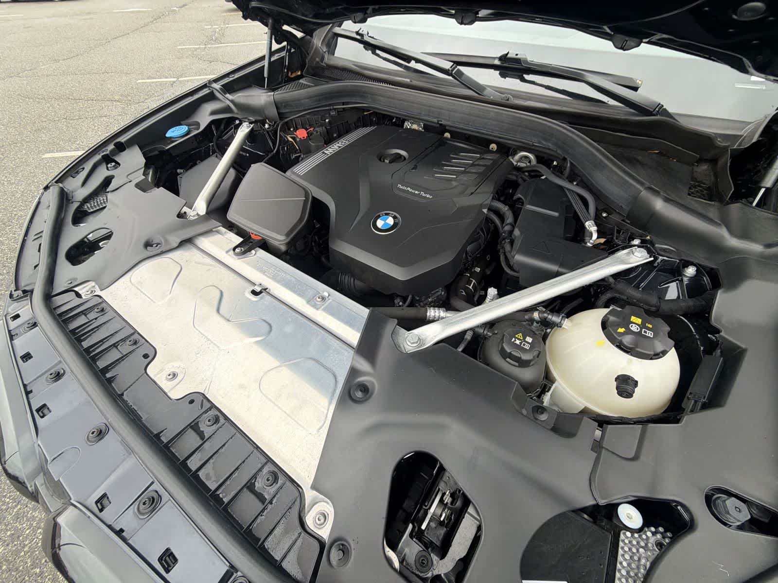 Thumbnail: 2023 BMW X4 - 17