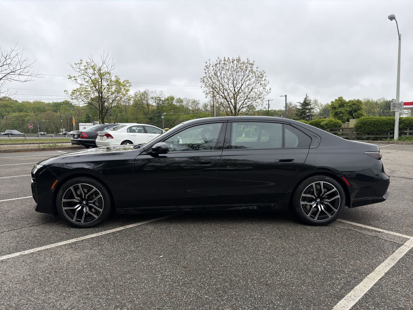 Thumbnail: 2023 BMW 7 Series - 11