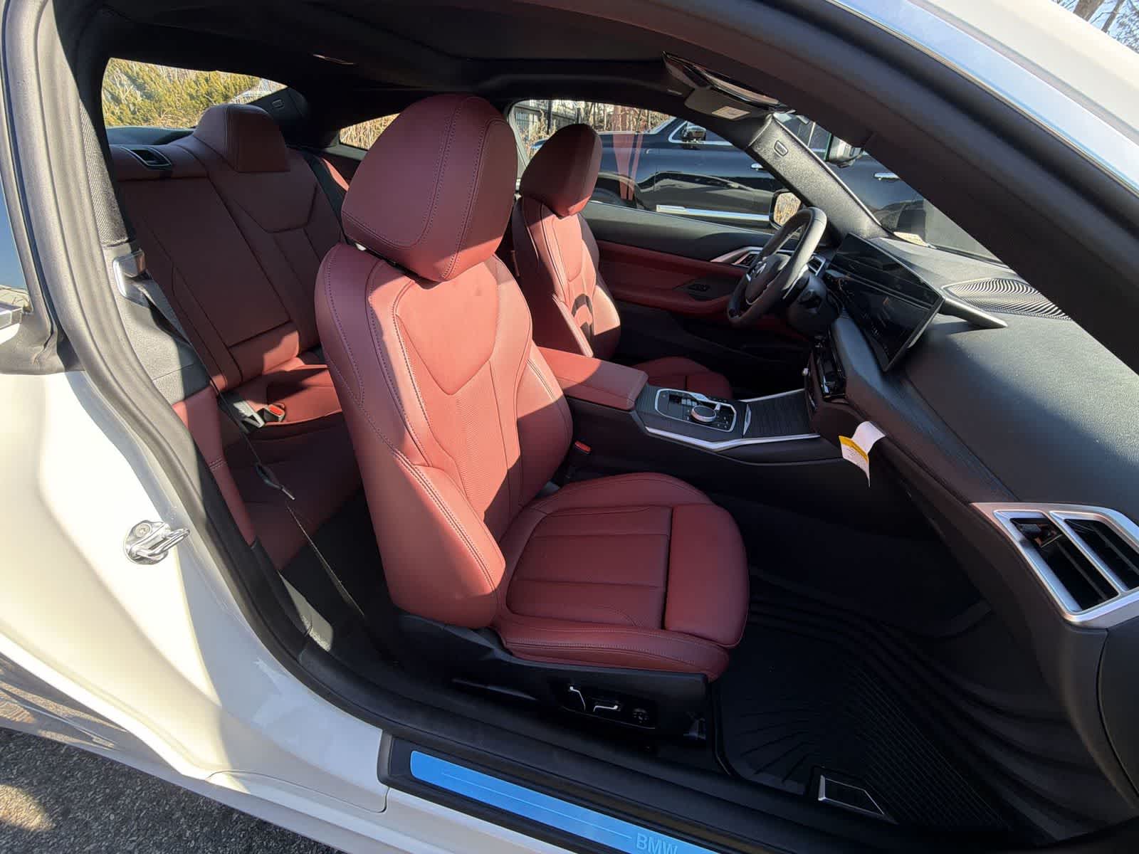 Thumbnail: 2025 BMW 4 Series - 22