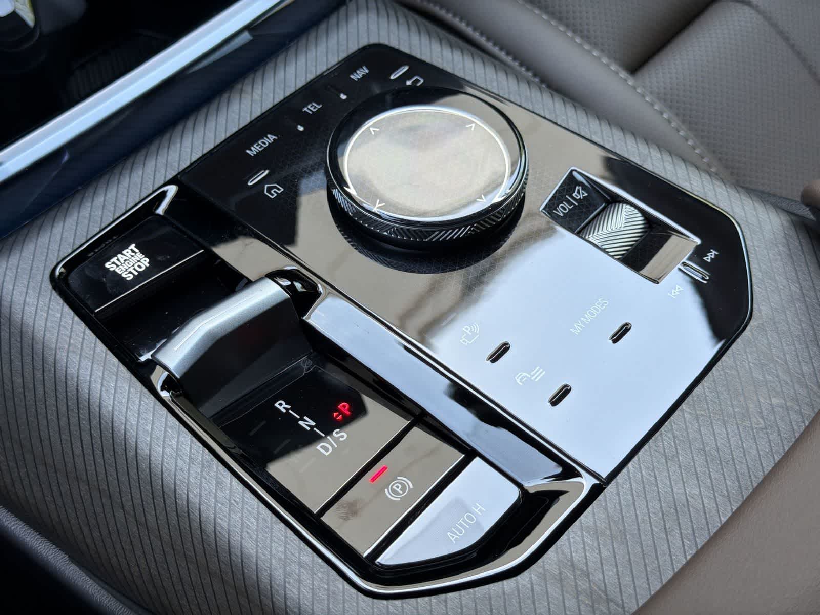 Thumbnail: 2026 BMW X3 - 25