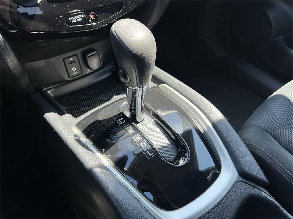 Thumbnail: 2016 Nissan Rogue - 25