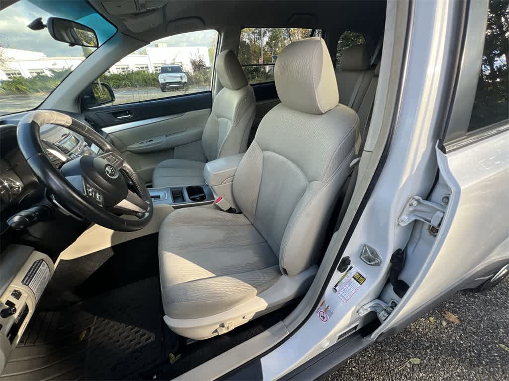 Thumbnail: 2011 Subaru Outback - 19