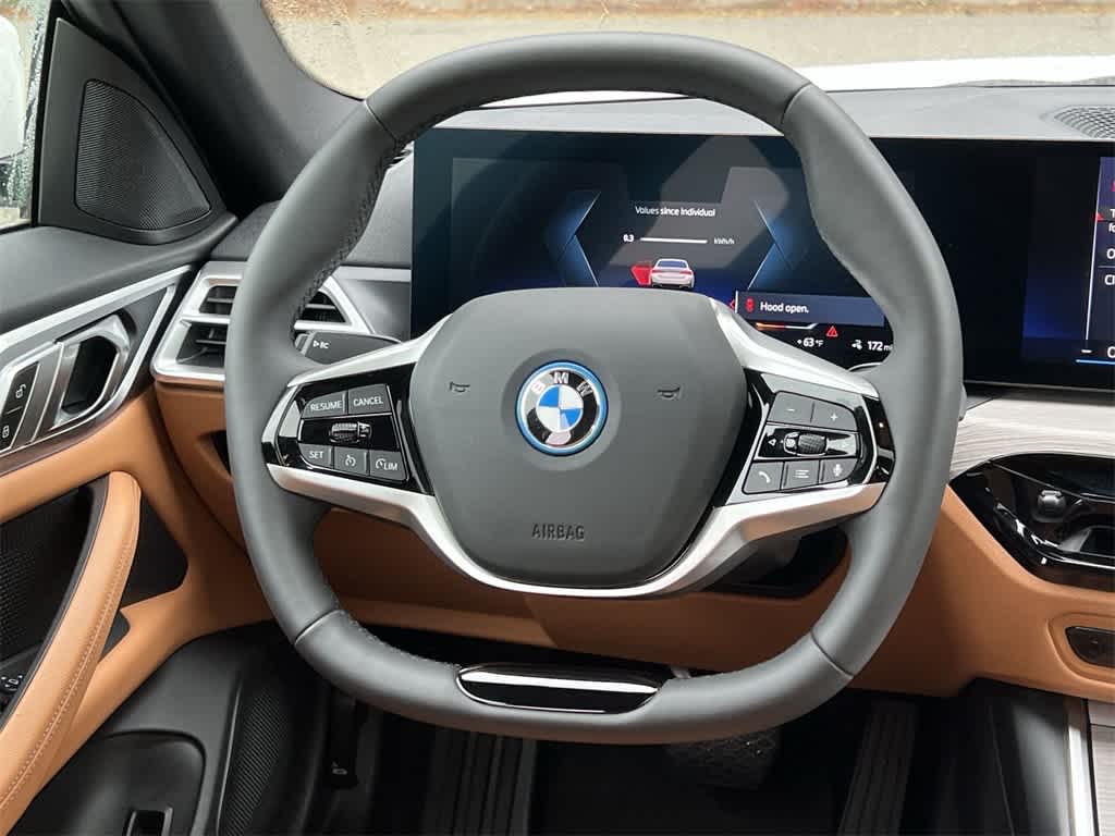 Thumbnail: 2025 BMW i4 - 23