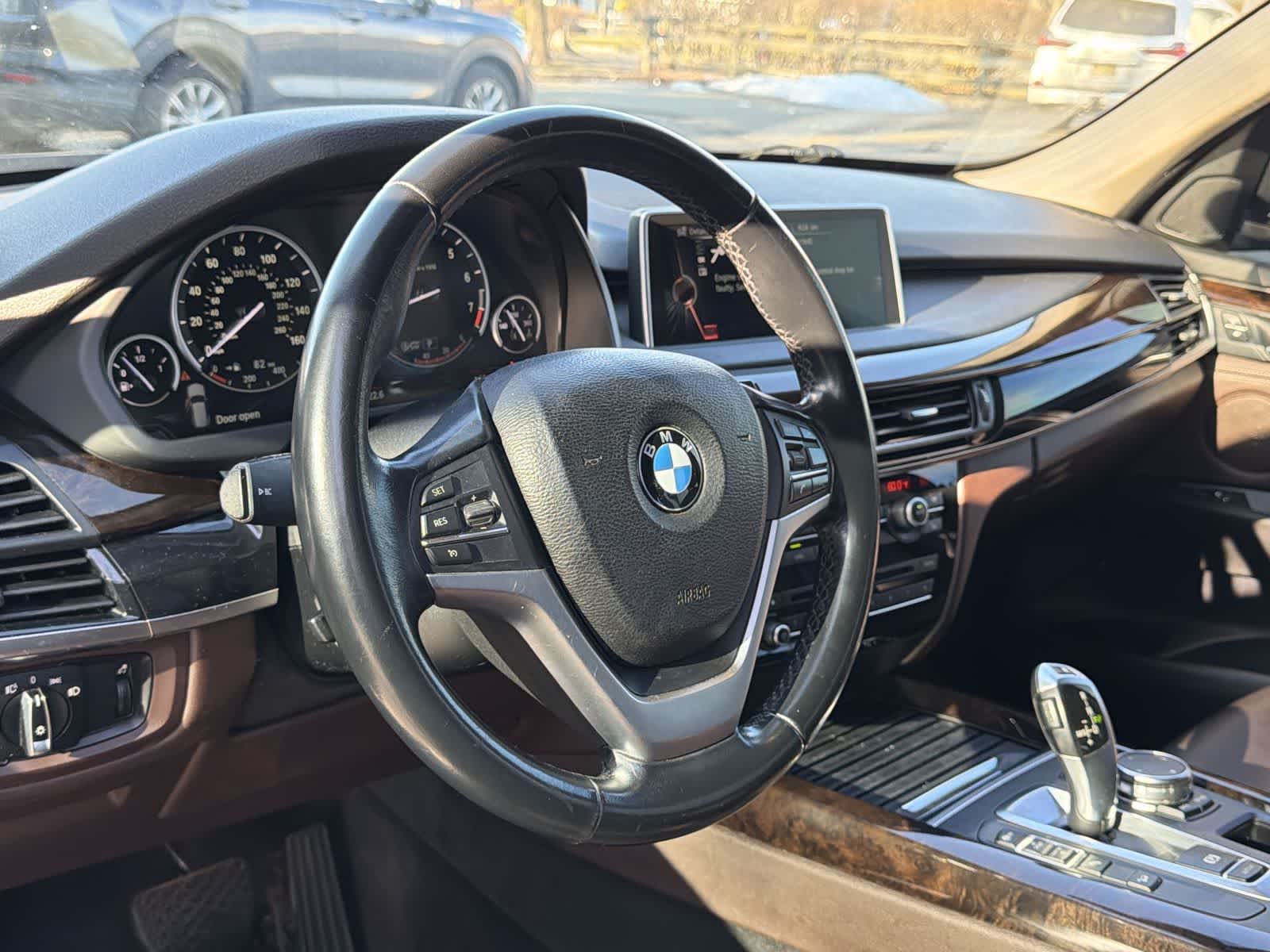 Thumbnail: 2015 BMW X5 - 23