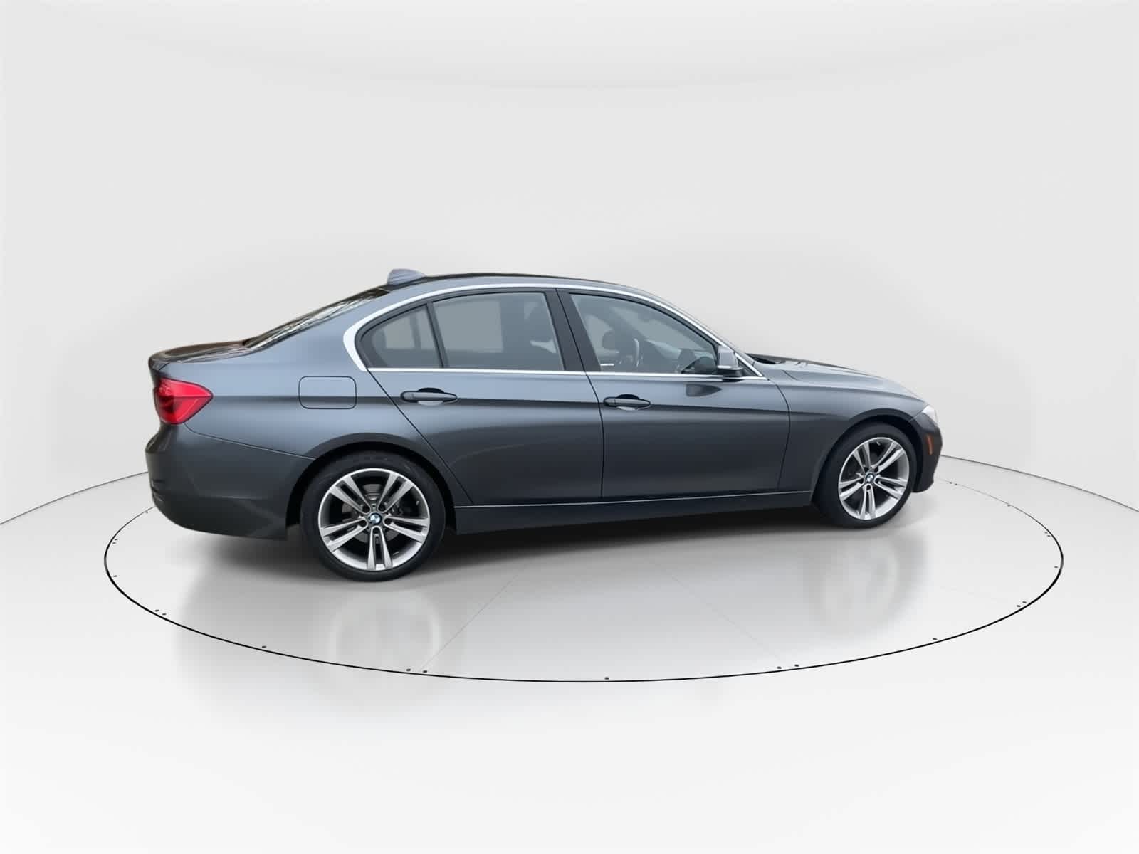 2017 Bmw 330i xDrive photo 2