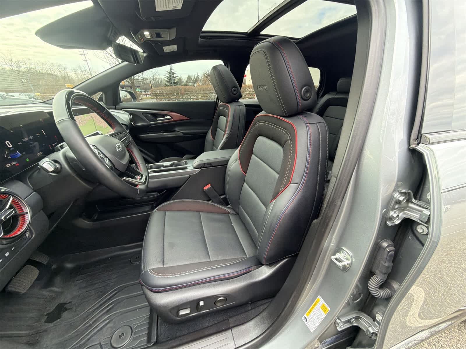 Thumbnail: 2025 Chevrolet Equinox - 19