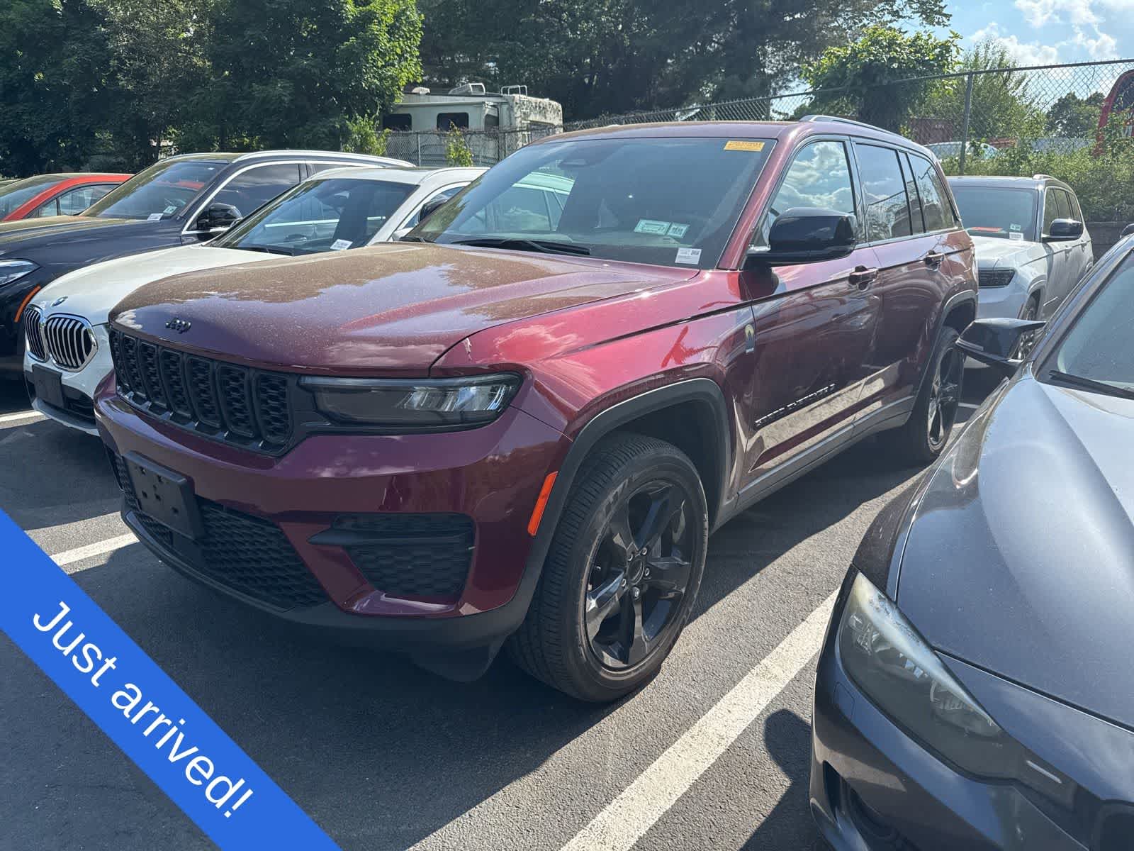 2024 Jeep Grand Cherokee Altitude X 4x4's photo
