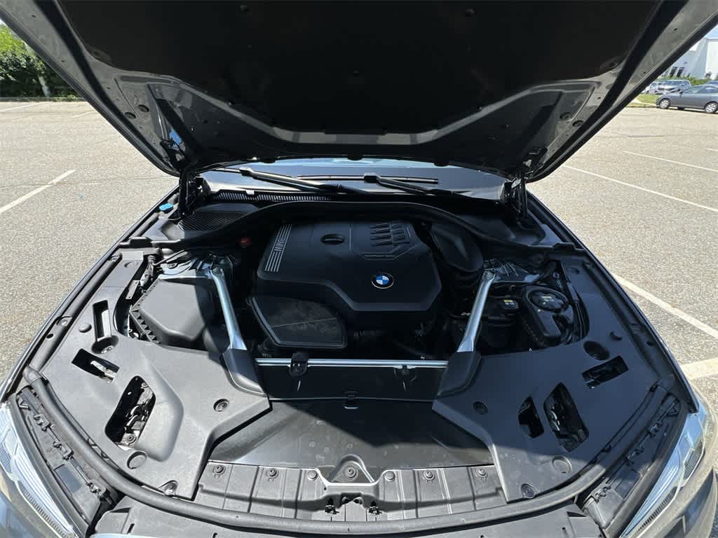 Thumbnail: 2022 BMW 5 Series - 17