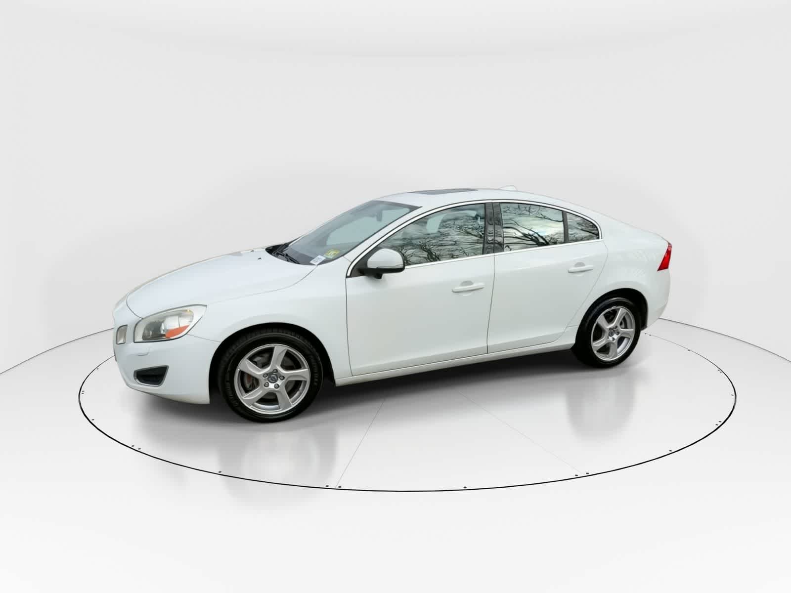 Thumbnail: 2013 Volvo S60 - 4