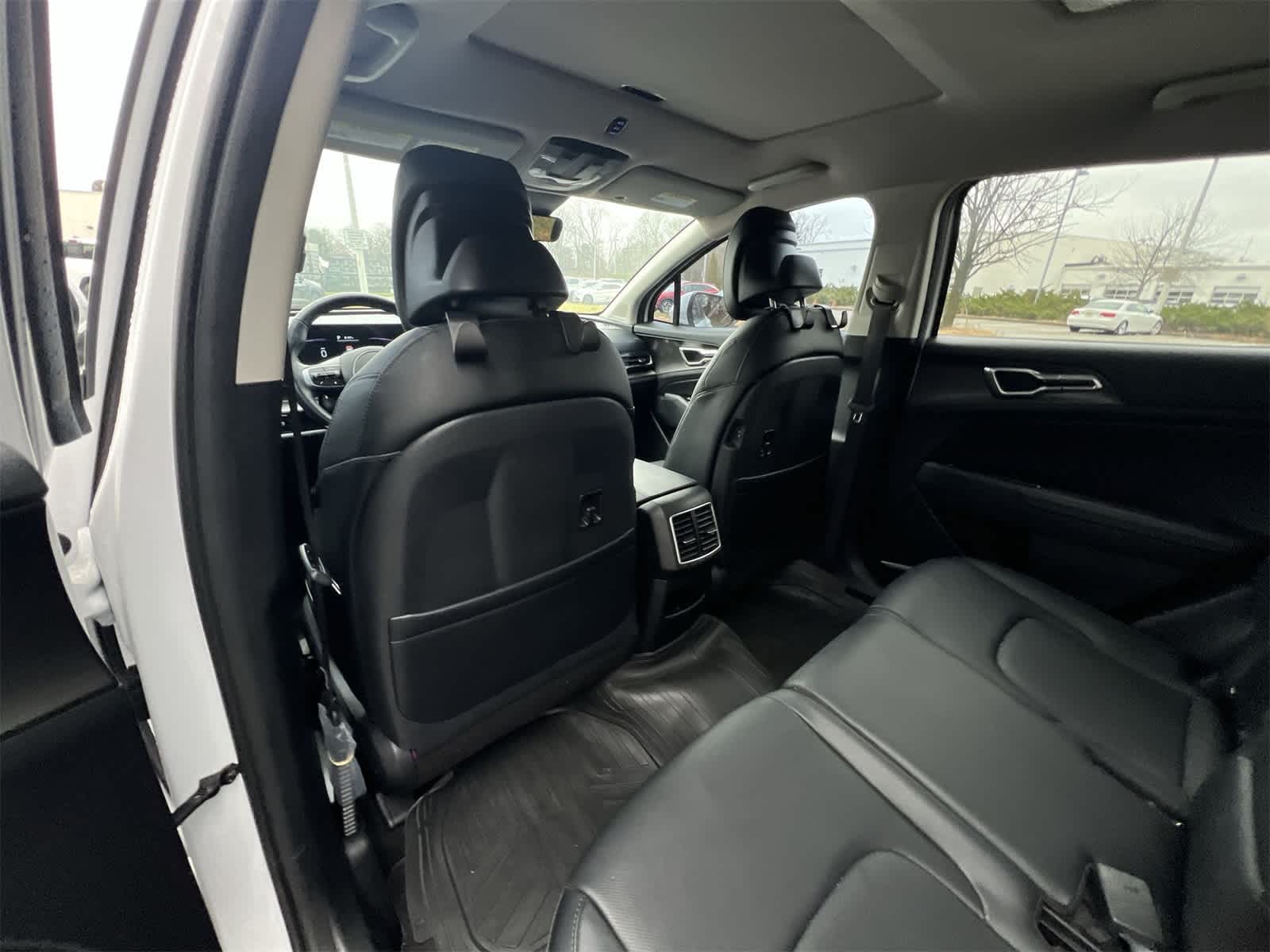 Thumbnail: 2023 Kia Sportage - 20