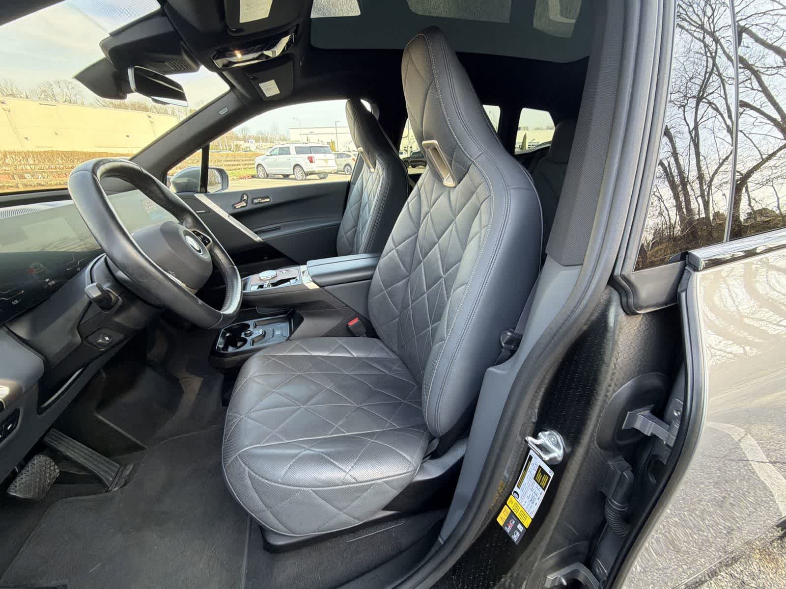 Thumbnail: 2023 BMW iX - 19