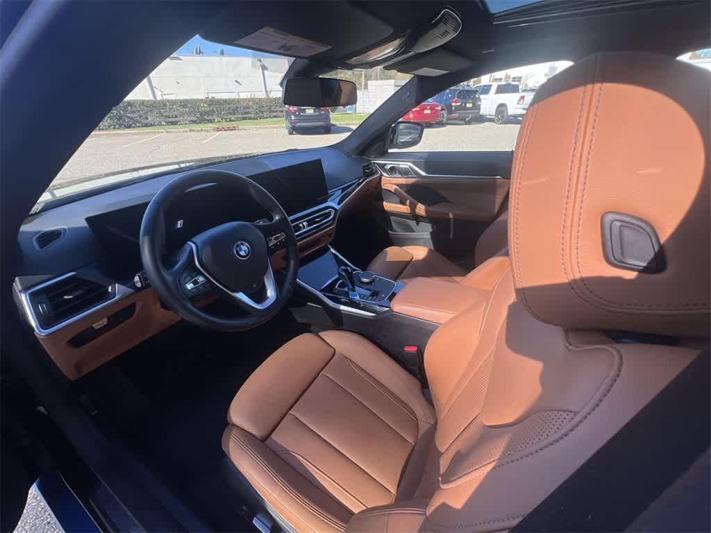 Thumbnail: 2023 BMW i4 - 10