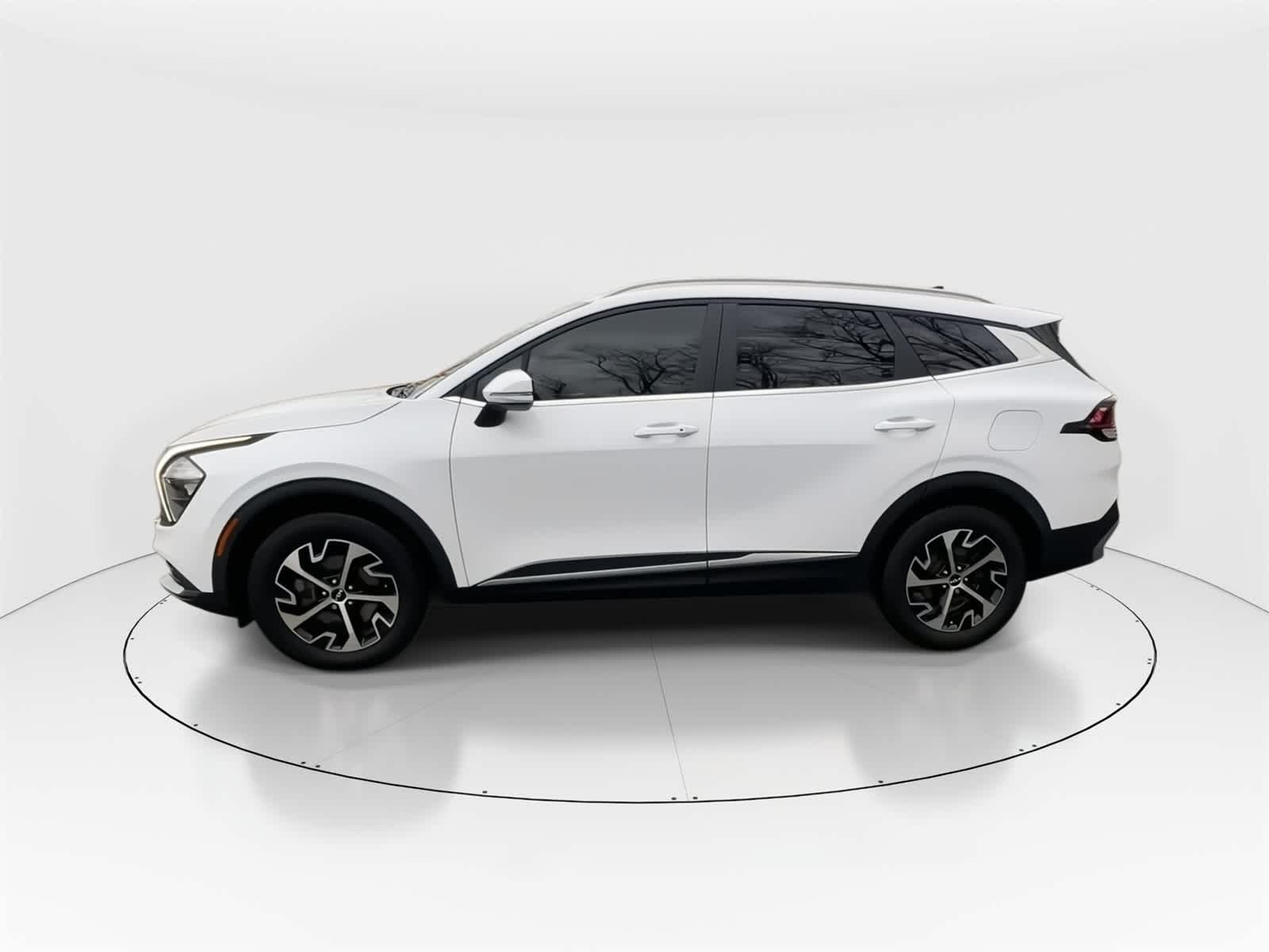 Thumbnail: 2023 Kia Sportage - 6
